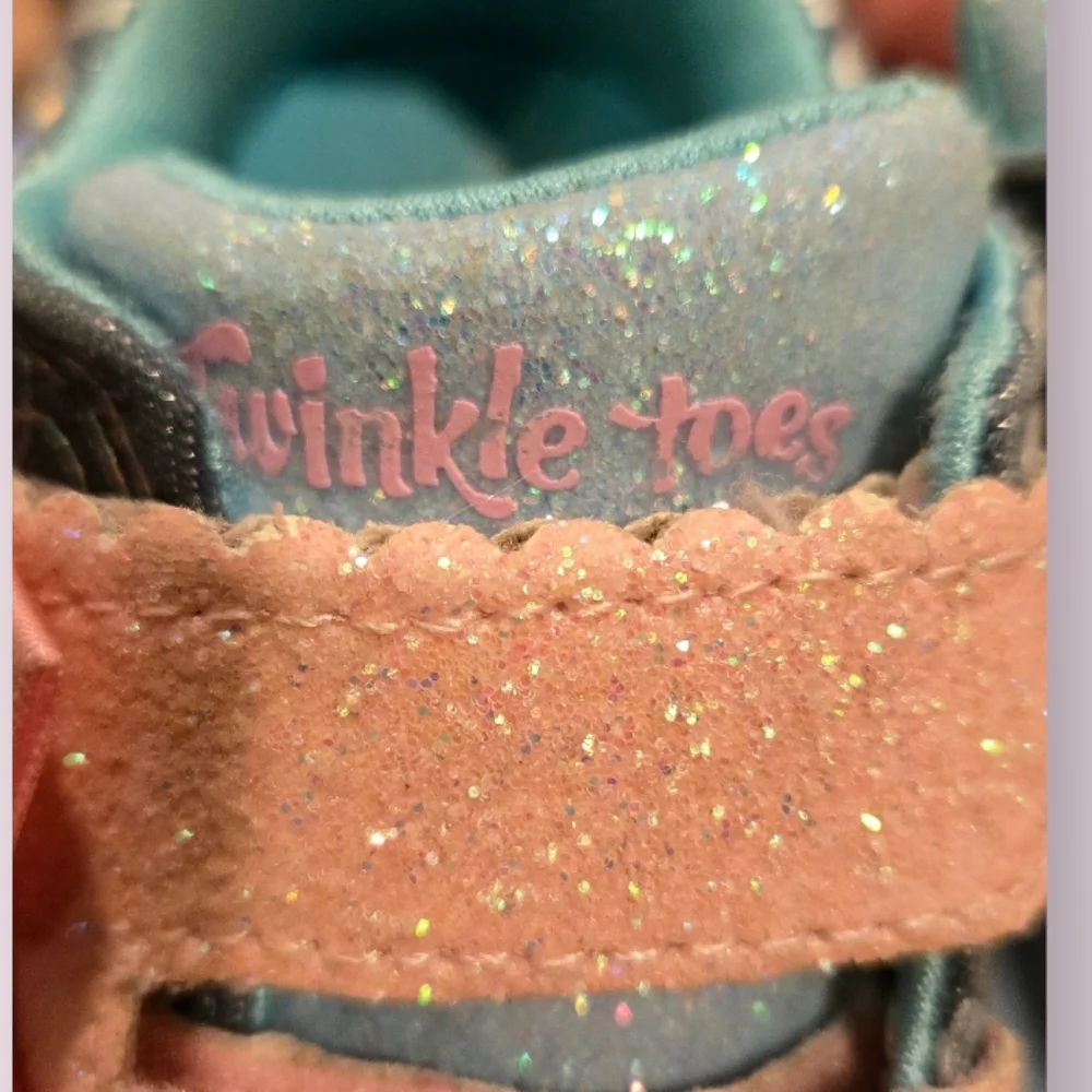 Skechers Heart Pattern Sneakers Light Up Sparkle Bow - Blue Silver Pink Sz 5